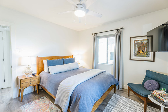 1326 W Roma Ave-8332
