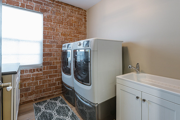 2111 W Mulberry Dr-8104
