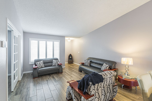 1642 W Chilton st-25