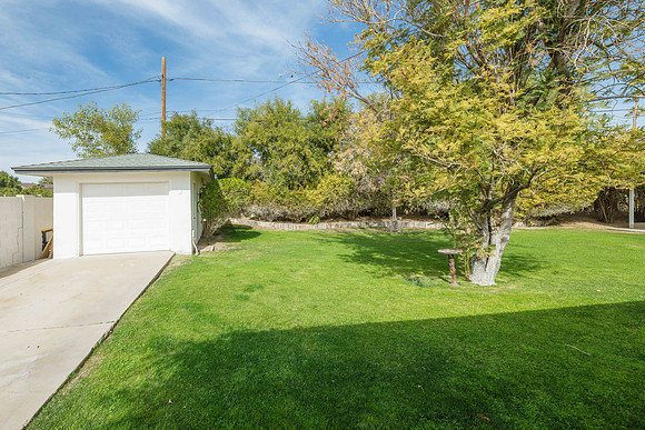 1326 W Roma Ave-8449