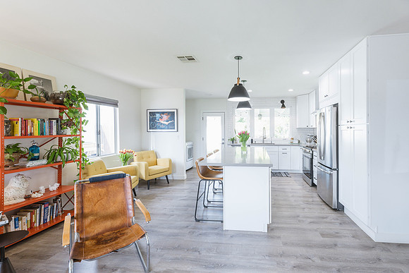 1326 W Roma Ave-8387