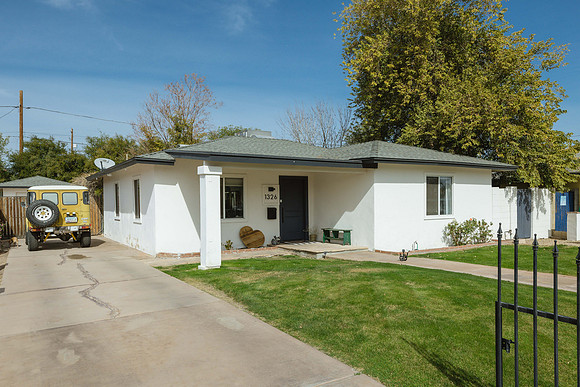 1326 W Roma Ave-8477