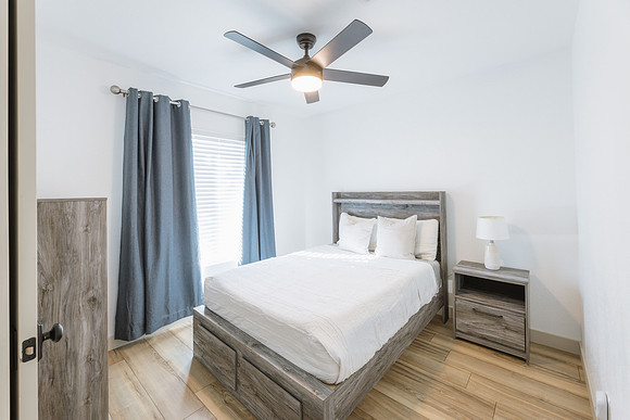 14037 N 57th St --13